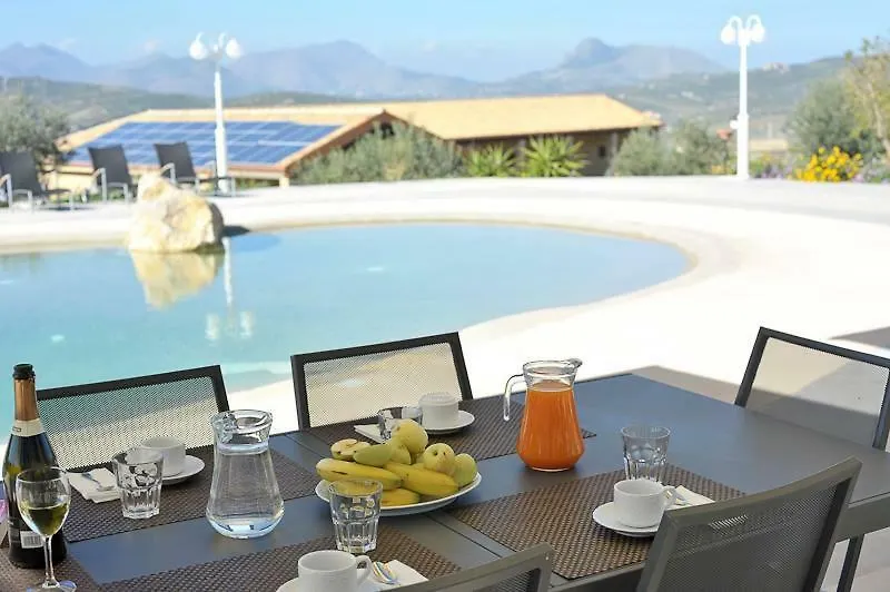 Agriturismo Case Varisco Villa Ventimiglia di Sicilia Lantgård